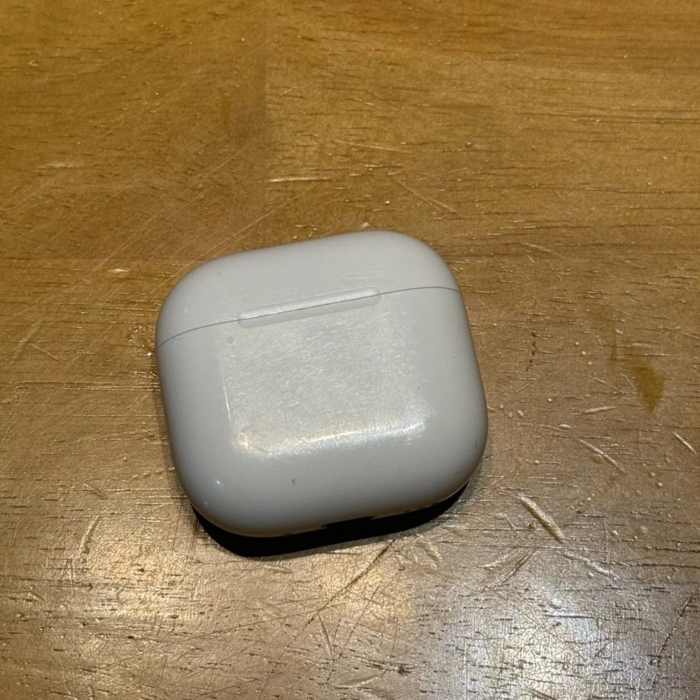 AirPods 4 with Charging Case